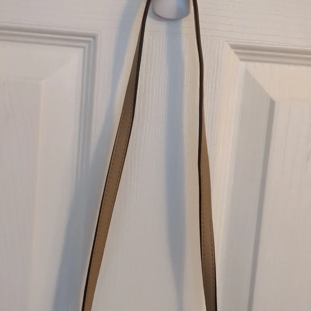 Marc Jacobs Tan Leather Crossbody Bag - Picture 3 of 10